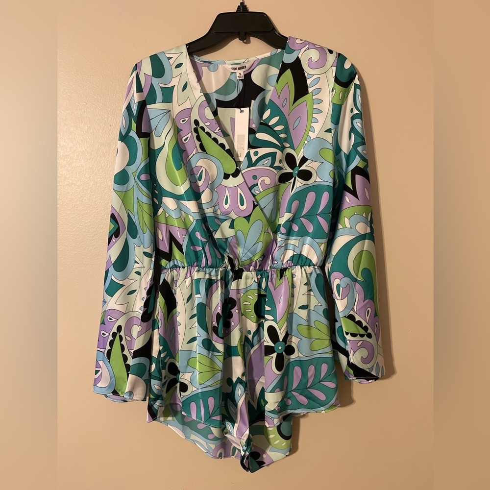 Steve Madden Farrah Romper Small Green Satin Bell Sleeve V-Neck